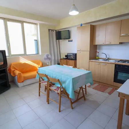 Appartement Charming In With Large Terrace Torre Pali